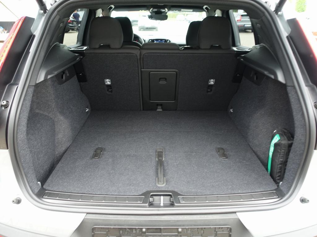Volvo EX40