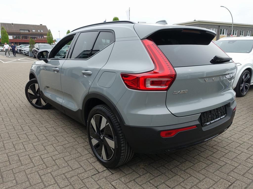 Volvo EX40