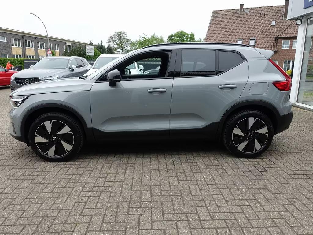 Volvo EX40