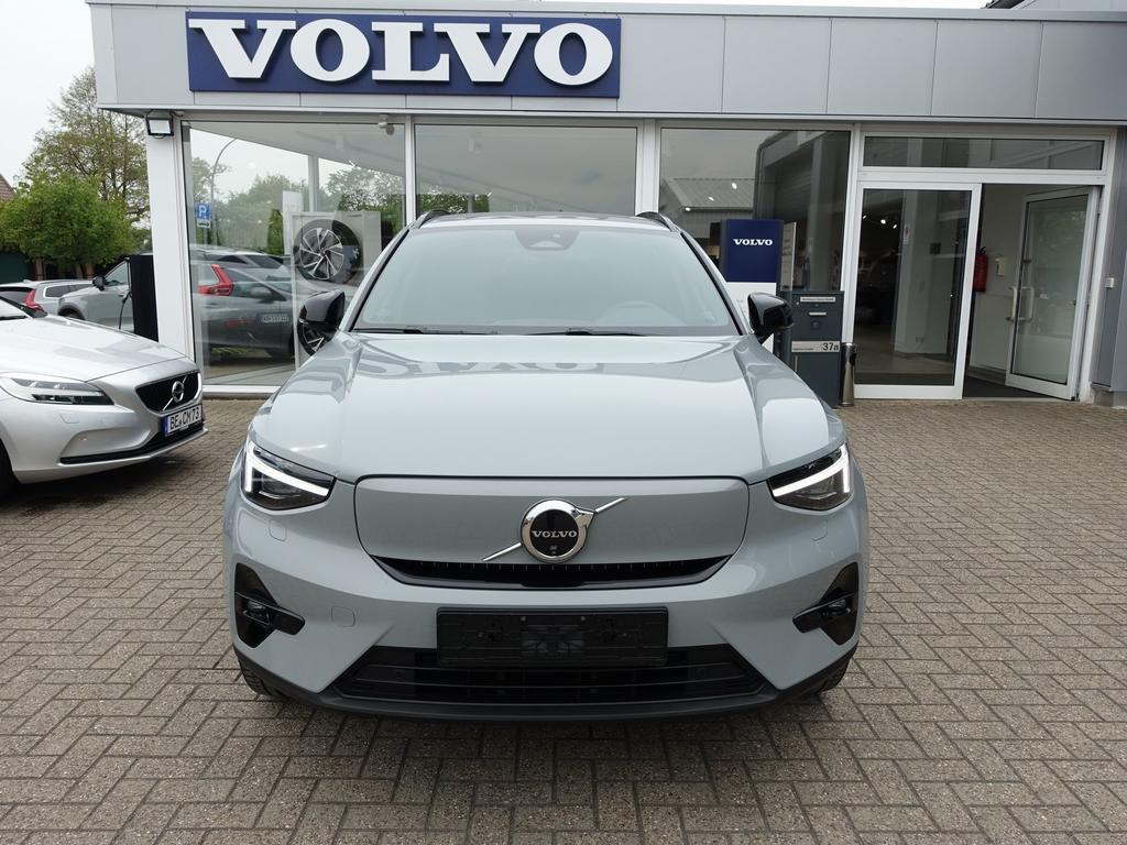 Volvo EX40