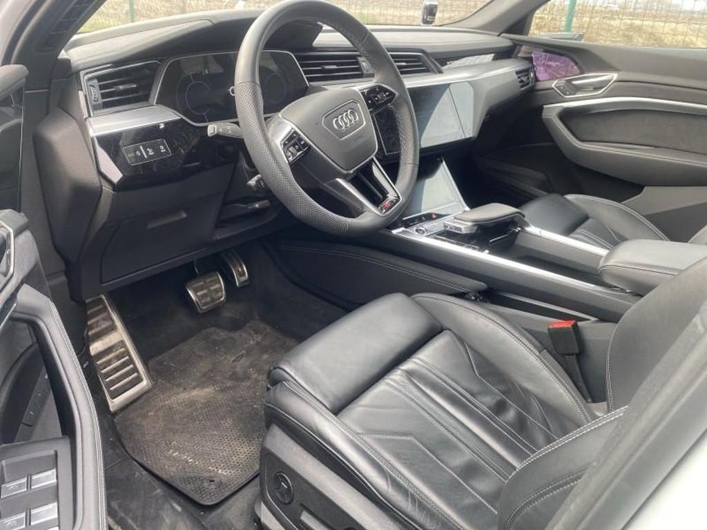 Audi Q8 e-tron