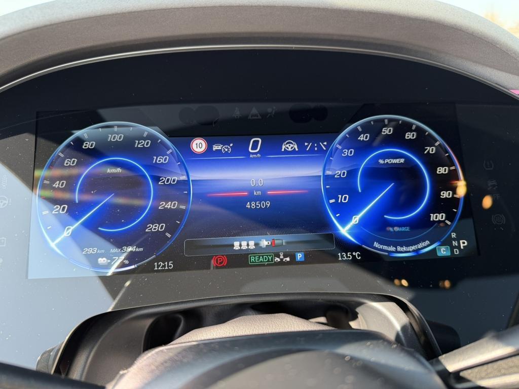 Mercedes-Benz EQS