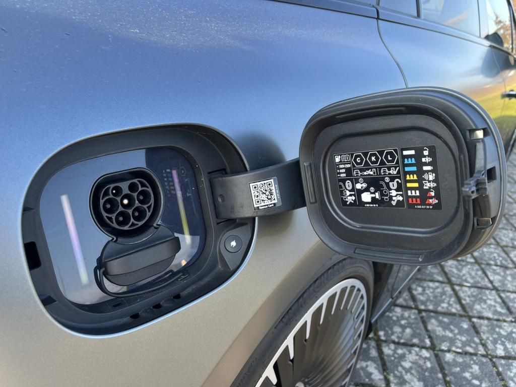 Mercedes-Benz EQS