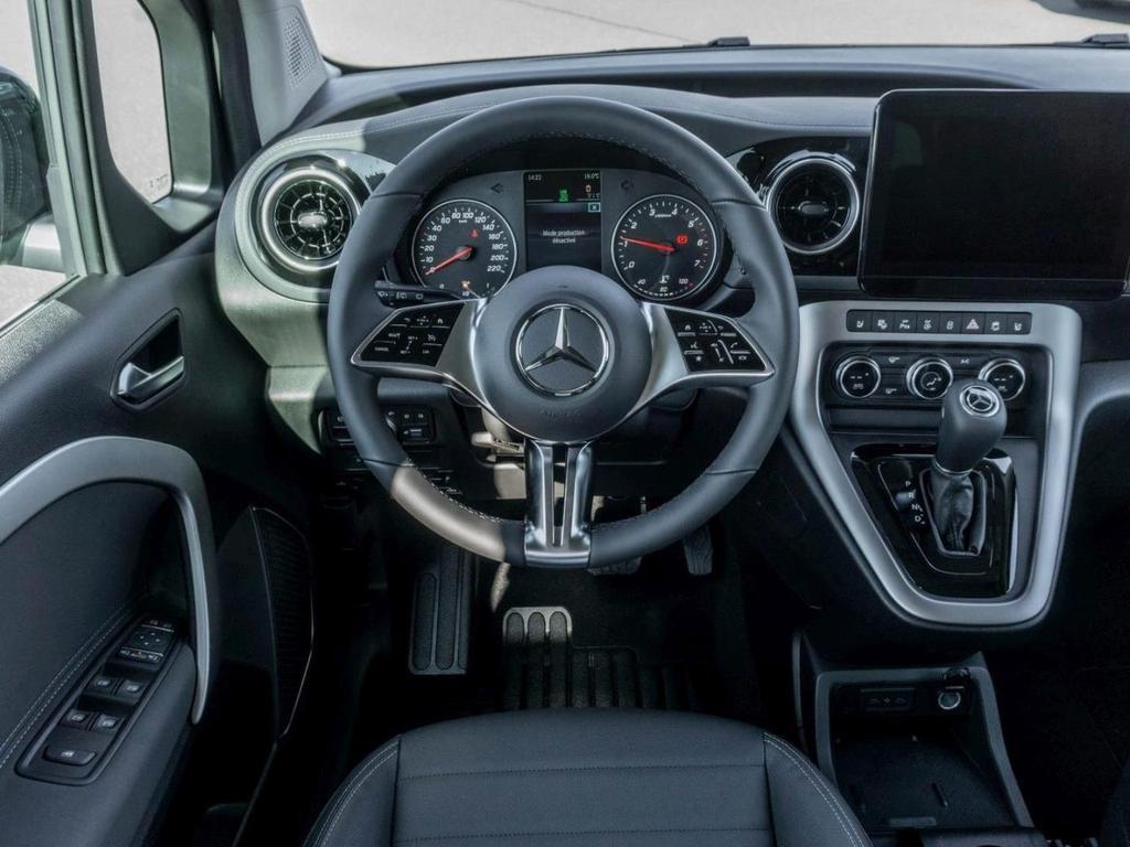 Mercedes-Benz T 180