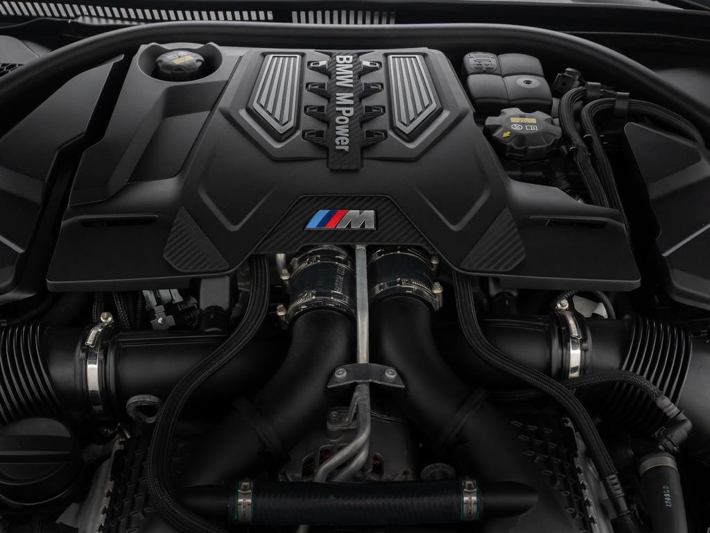 BMW M8
