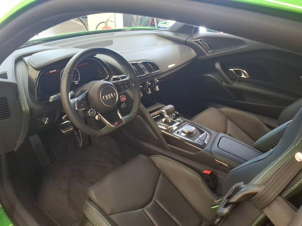 Audi R8