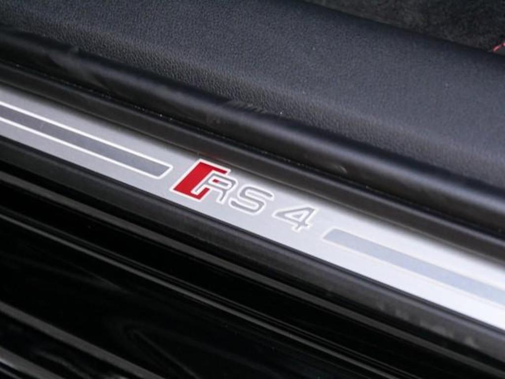 Audi RS4