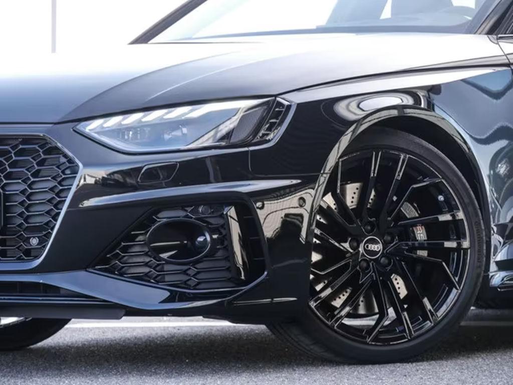 Audi RS4