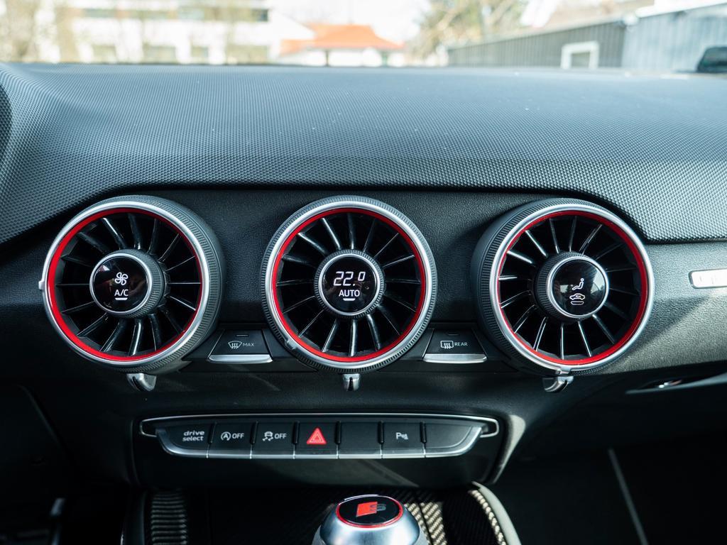 Audi TTS