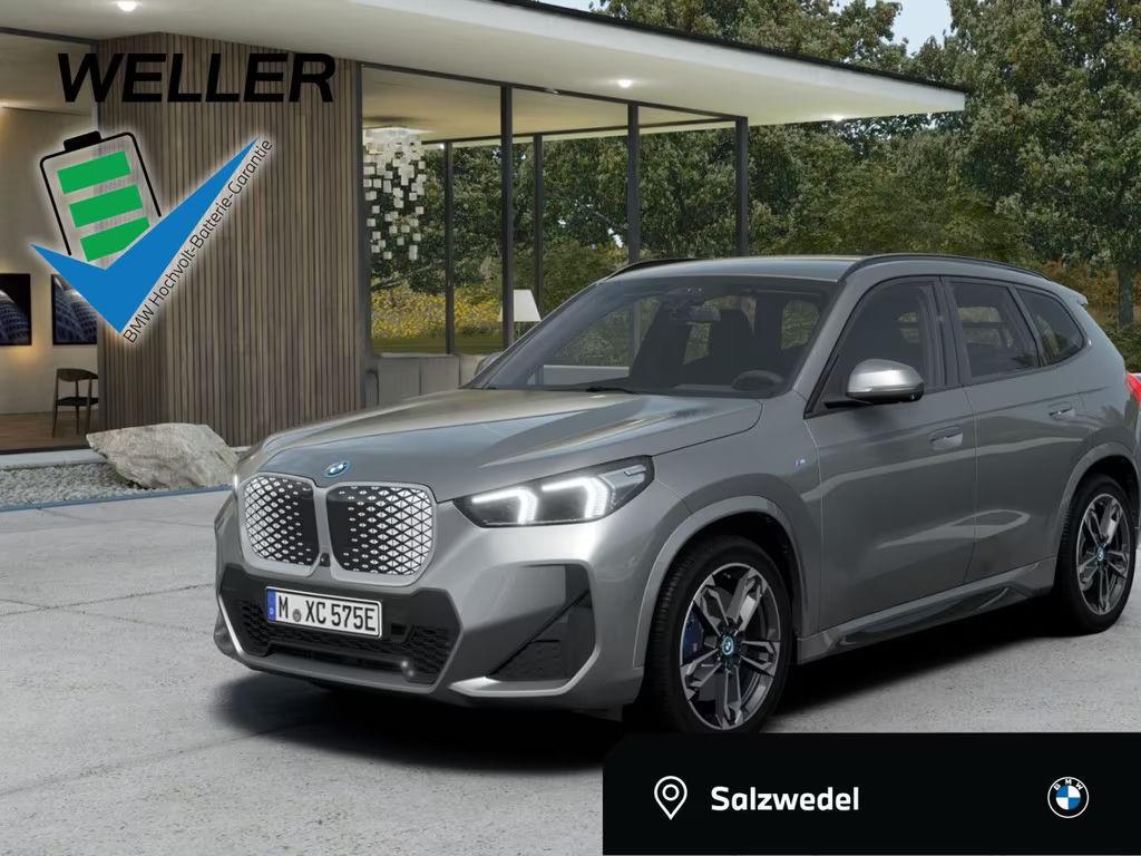 BMW iX1