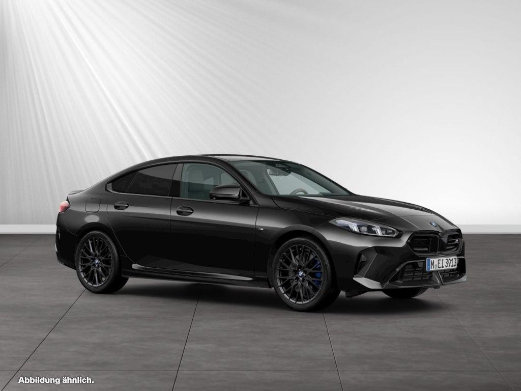 BMW M235