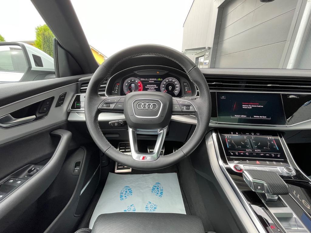 Audi SQ8
