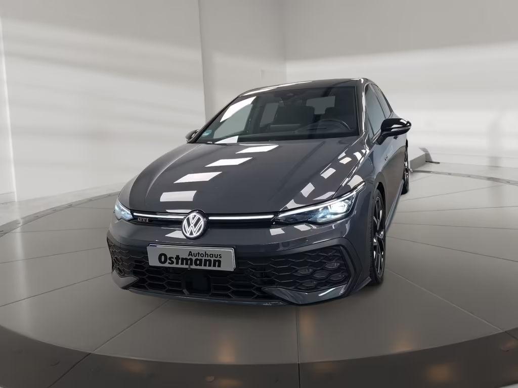 Volkswagen Golf 2025 Benzine