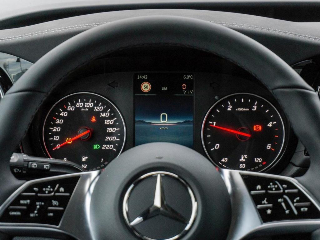 Mercedes-Benz T 180