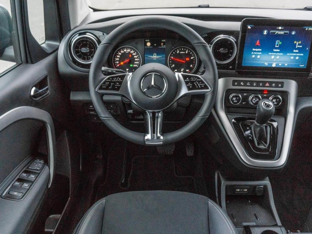 Mercedes-Benz T 180