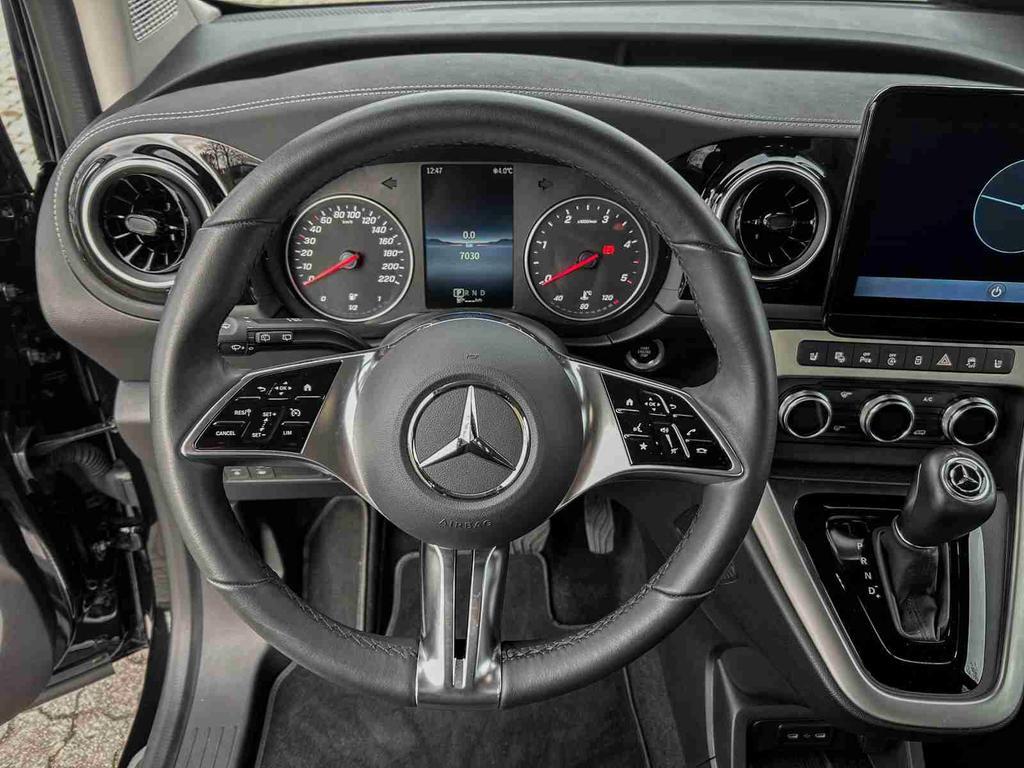 Mercedes-Benz T 180