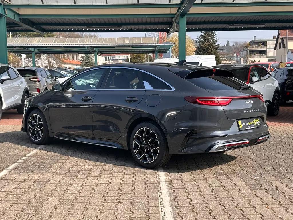 Kia ProCeed