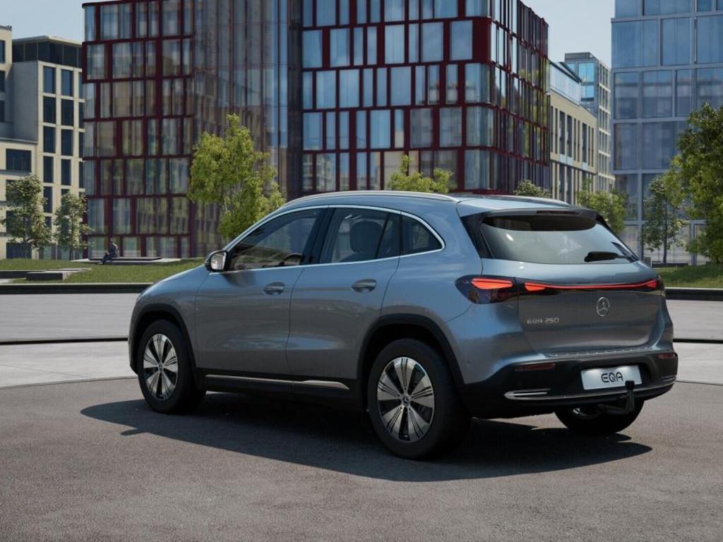 Mercedes-Benz EQA