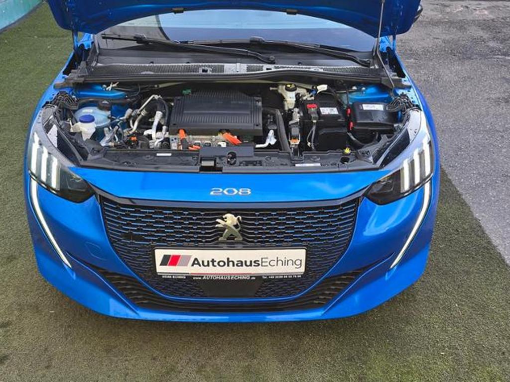 Peugeot e-208
