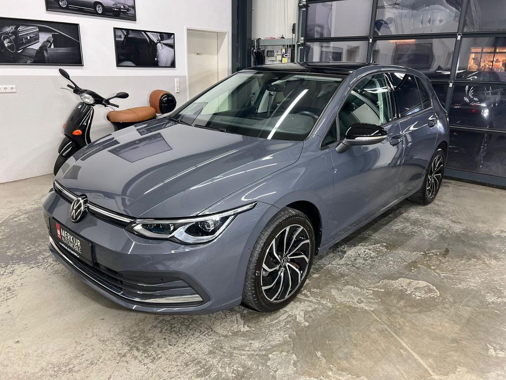 Volkswagen Golf 2022 Benzine