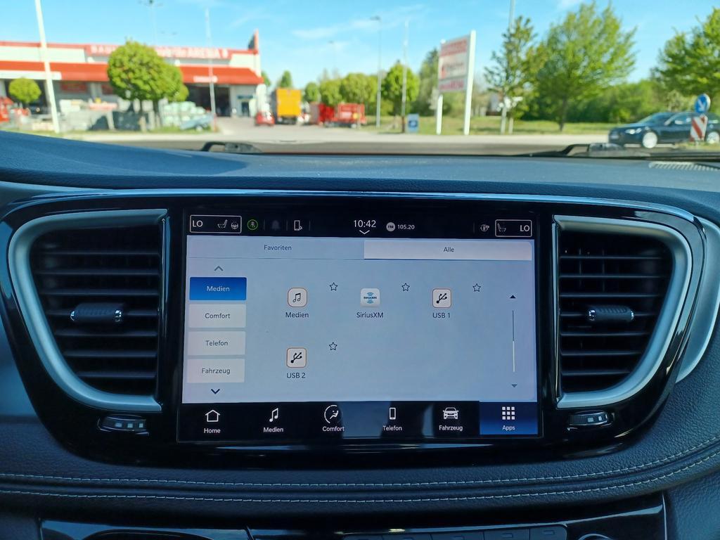 Chrysler Pacifica