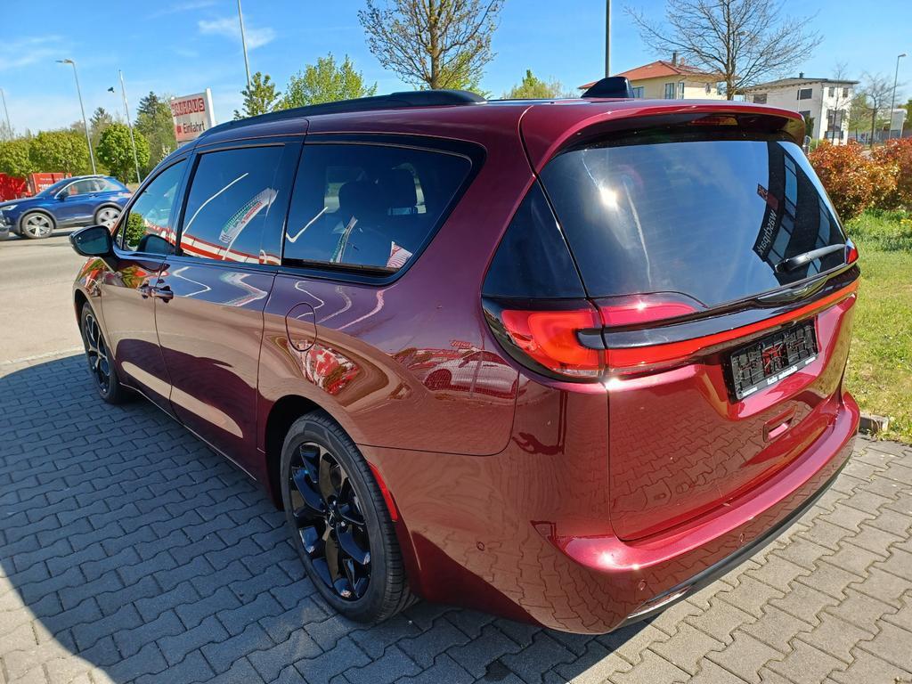 Chrysler Pacifica