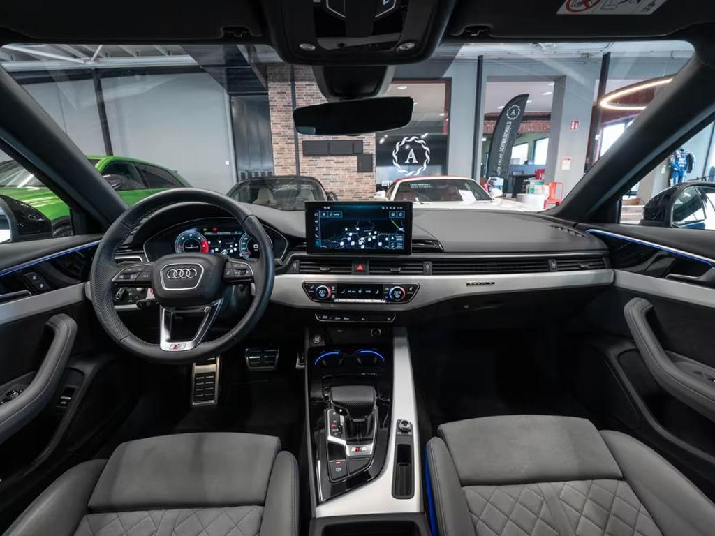Audi S4