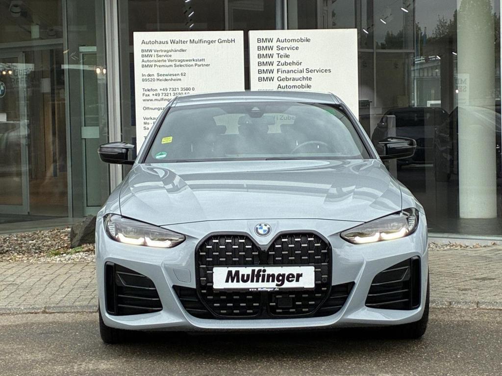 BMW M440