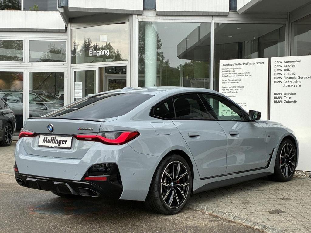 BMW M440