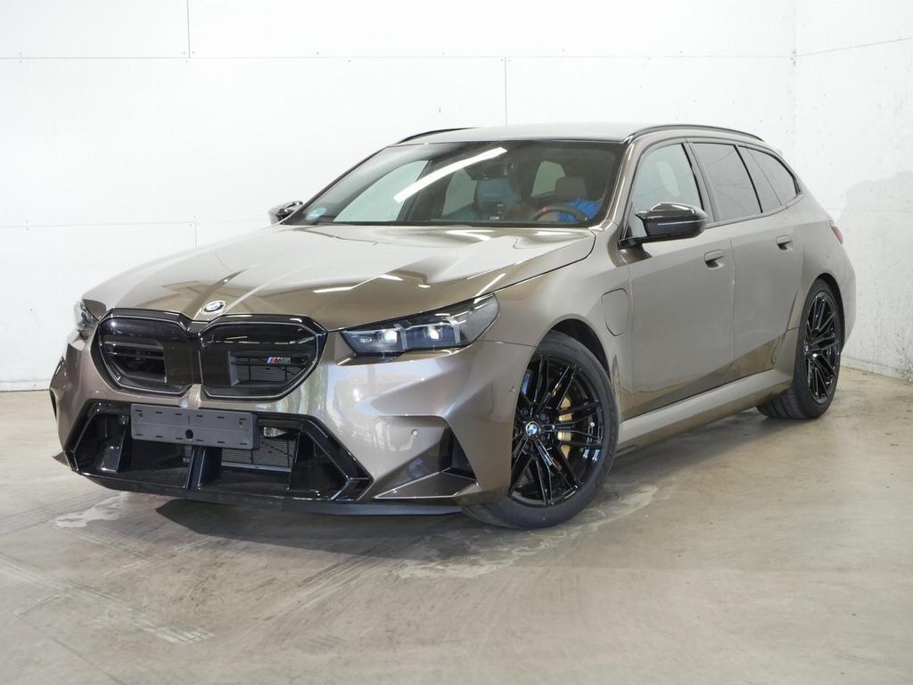 BMW M5 2025 Hybride Benzine
