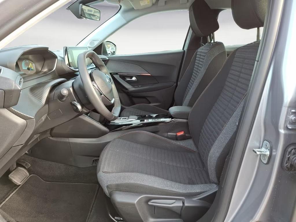 Peugeot e-2008
