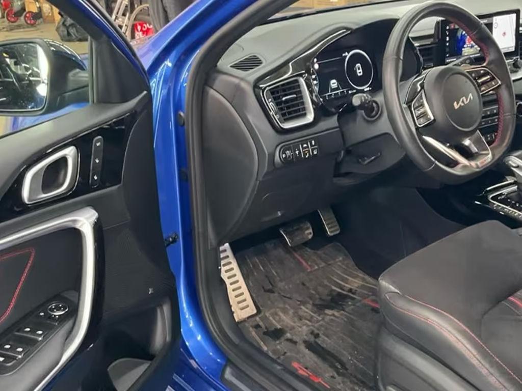 Kia ProCeed
