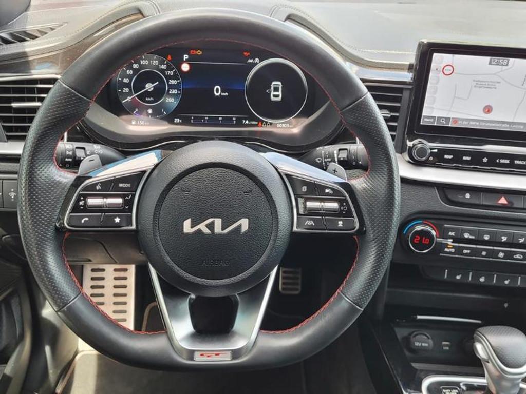 Kia ProCeed