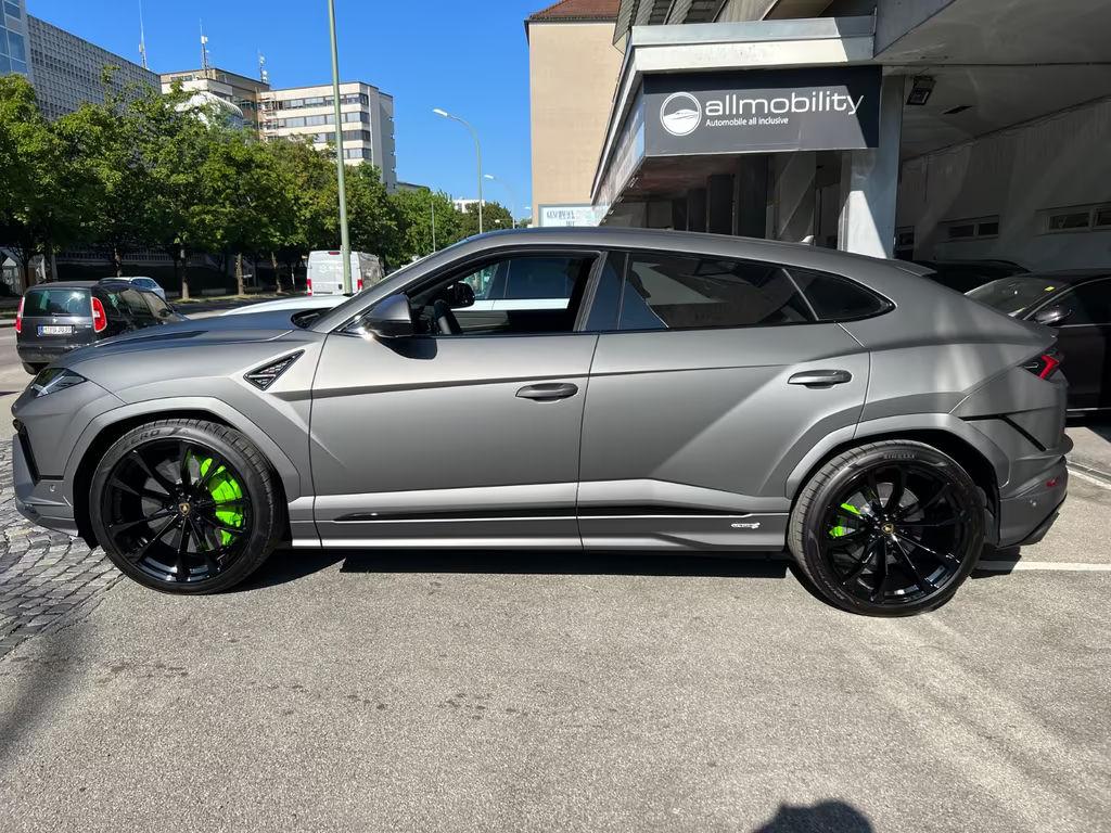 Lamborghini Urus 2024 Benzine