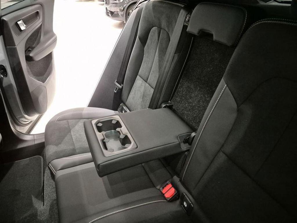 Volvo EX40