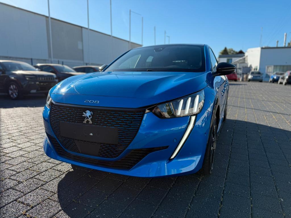 Peugeot e-208