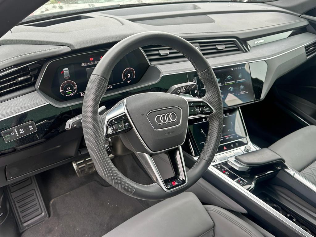 Audi Q8 e-tron
