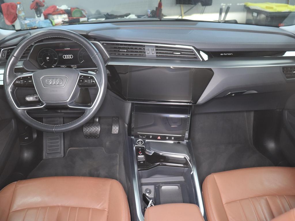 Audi Q8 e-tron
