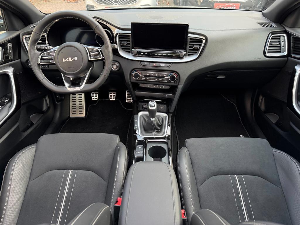 Kia ProCeed