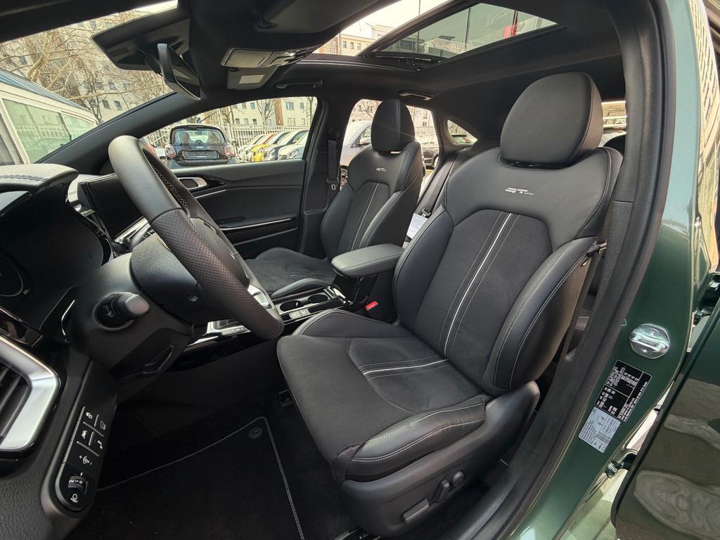 Kia ProCeed