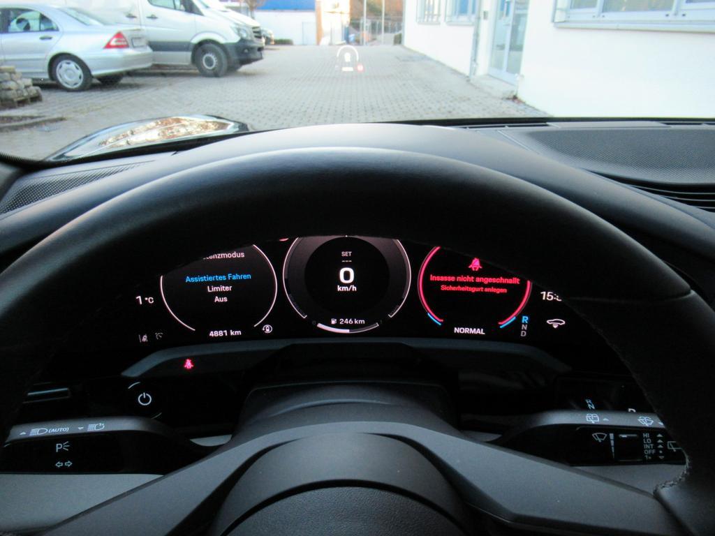 Porsche Taycan