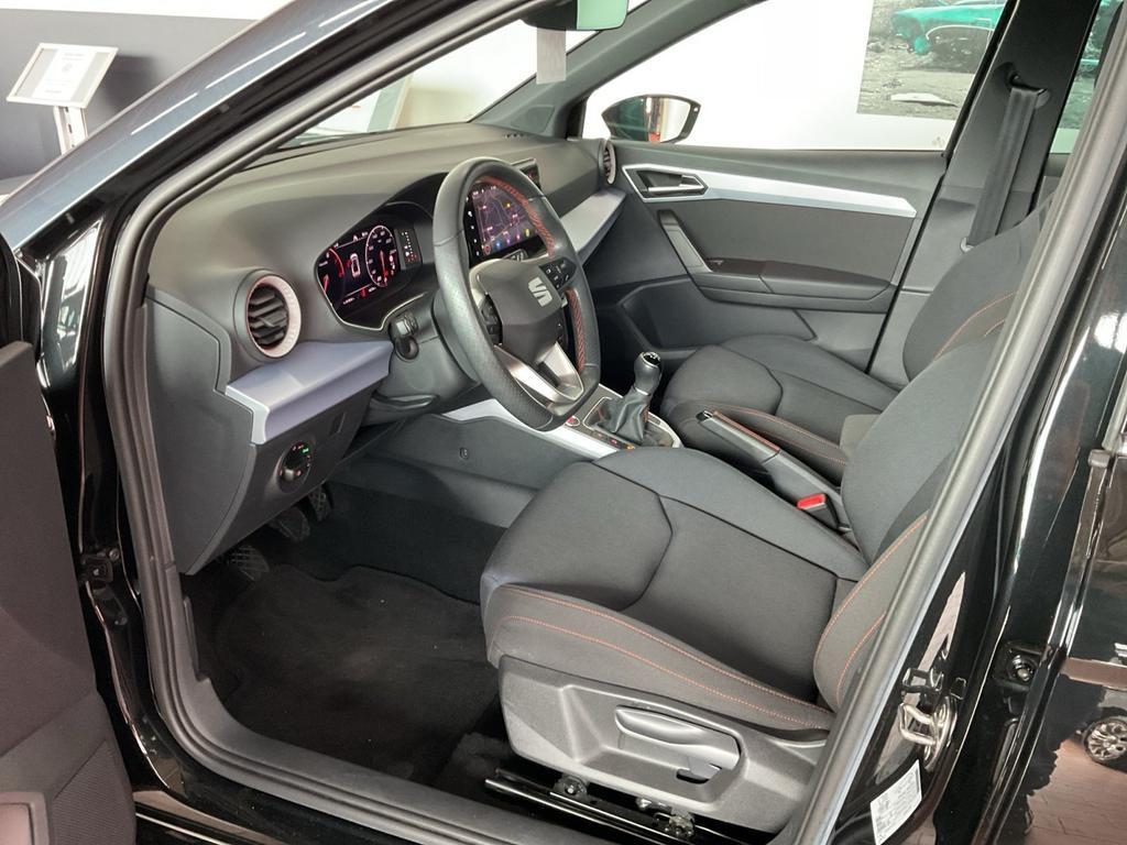 Seat Arona