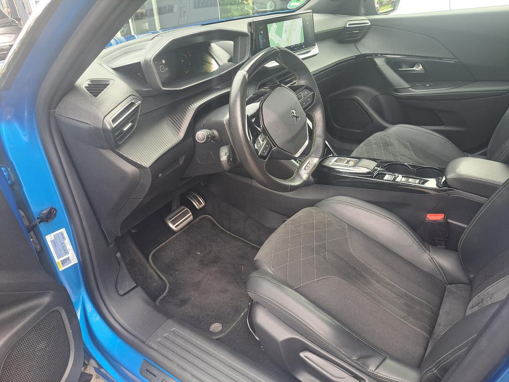 Peugeot e-2008