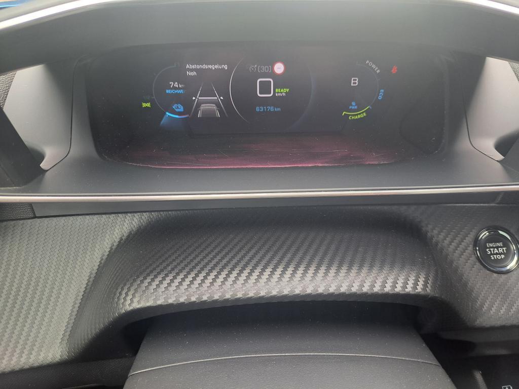 Peugeot e-2008