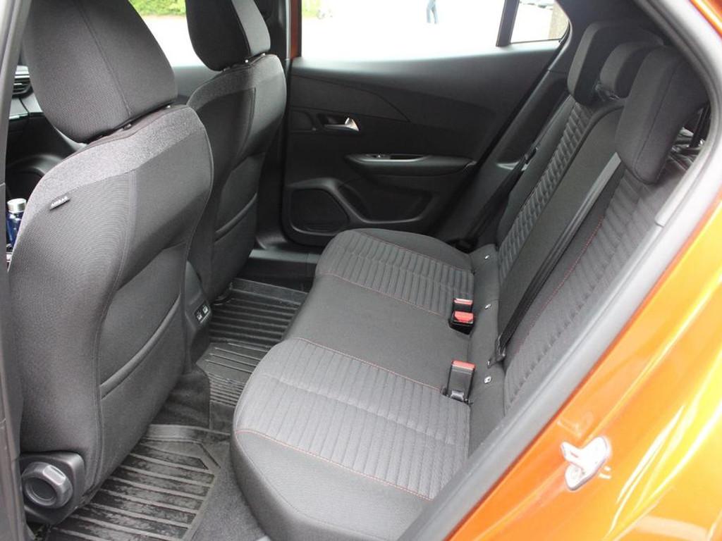 Peugeot e-2008