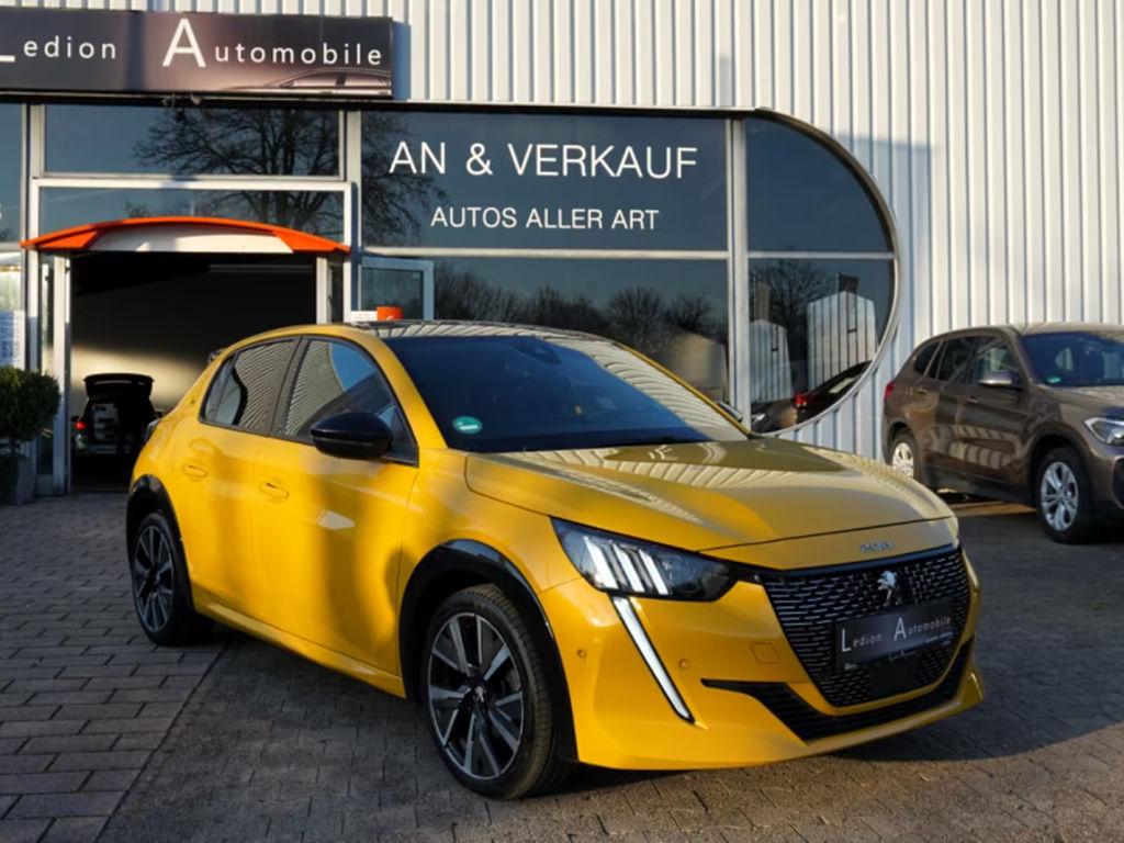 Peugeot 208 2022 Benzine