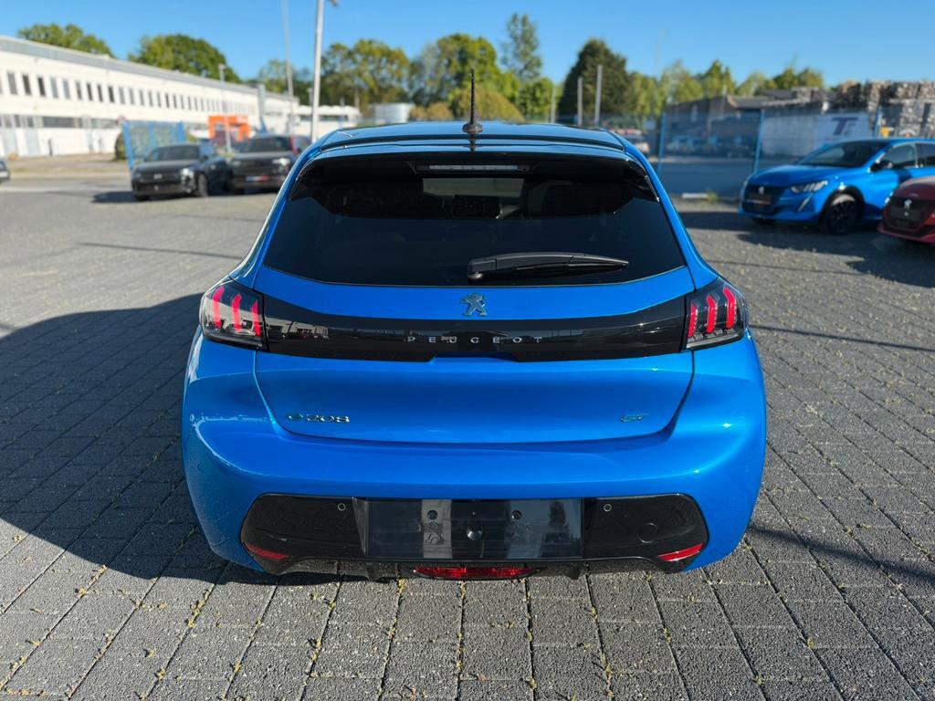 Peugeot e-208