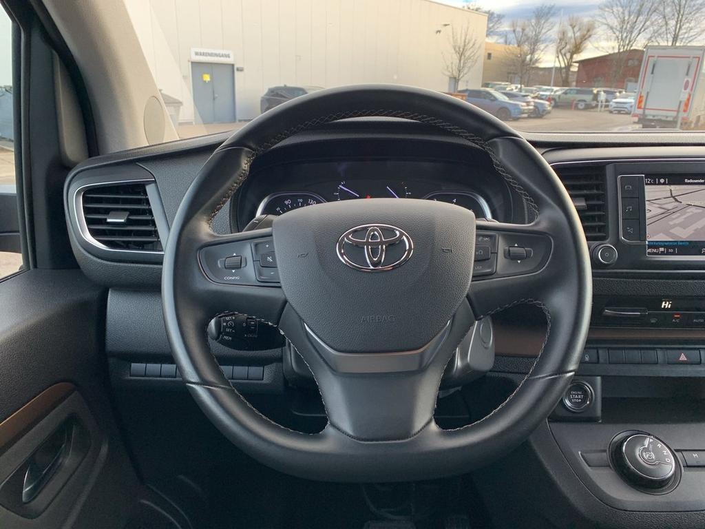 Toyota Proace (Verso)