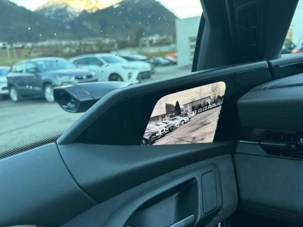 Audi S6 e-tron