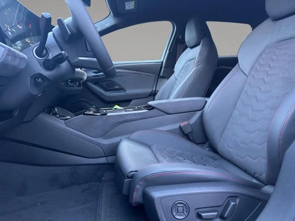 Audi S6 e-tron